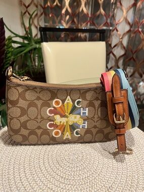 Jes Bag - Signature Canvas With Coach Radial Rainbow